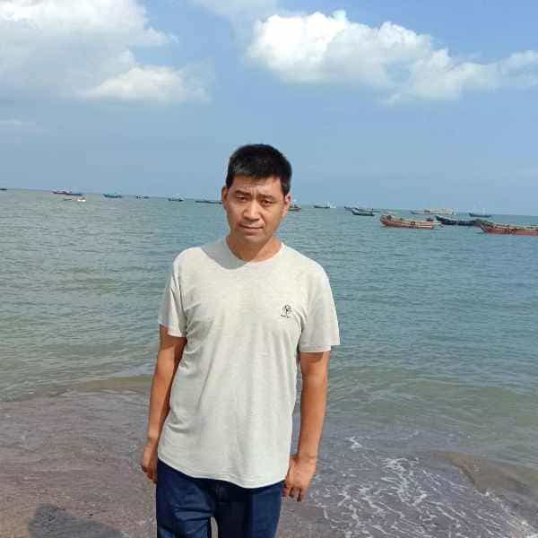 44岁岁辽宁单身帅哥 - 日喀则吉缘网