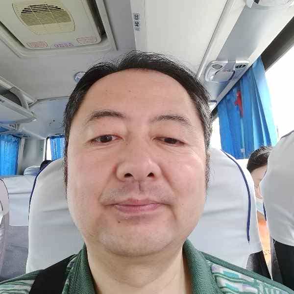 52岁岁辽宁单身帅哥 - 日喀则吉缘网