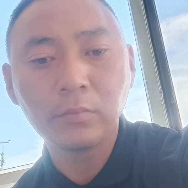 35岁岁内蒙古单身帅哥 - 日喀则吉缘网