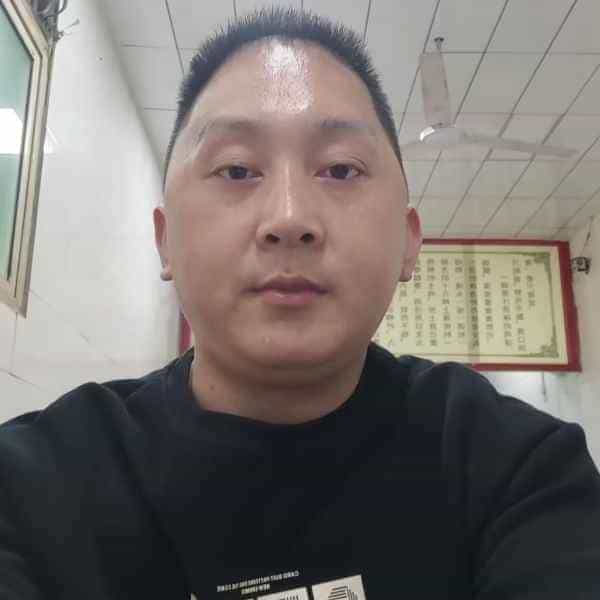 37岁岁陕西单身帅哥 - 日喀则吉缘网