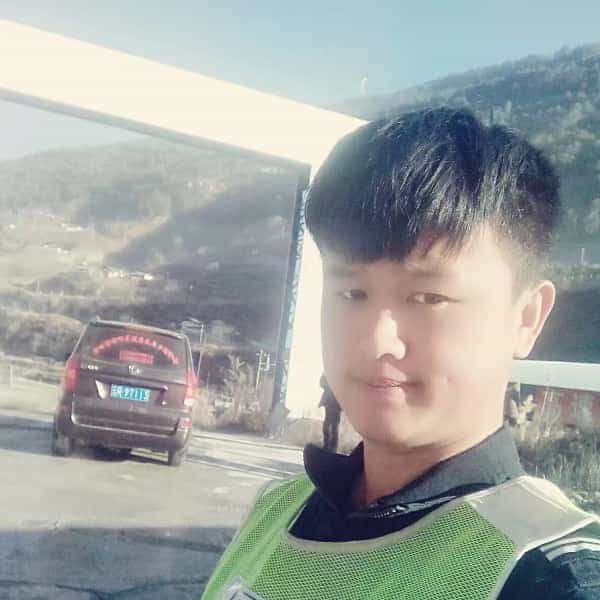 29岁岁云南单身帅哥 - 日喀则吉缘网